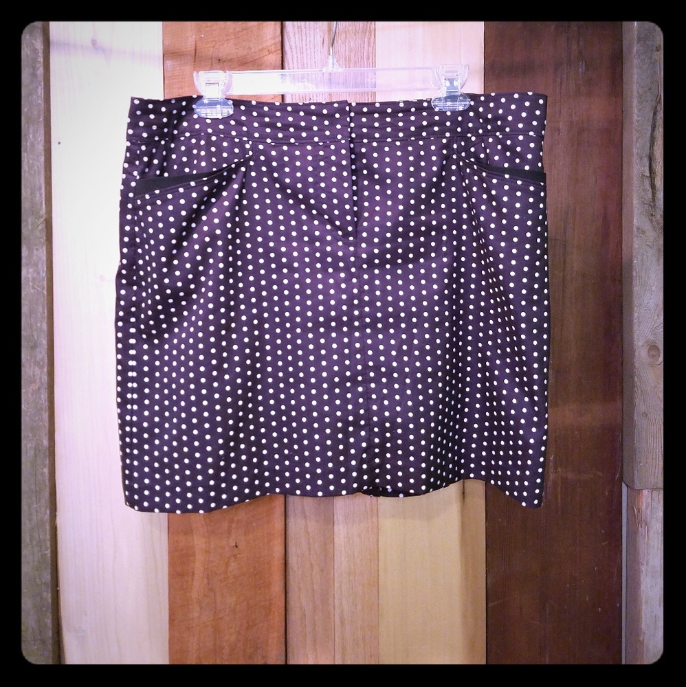 Izod Polka Dot  Skort